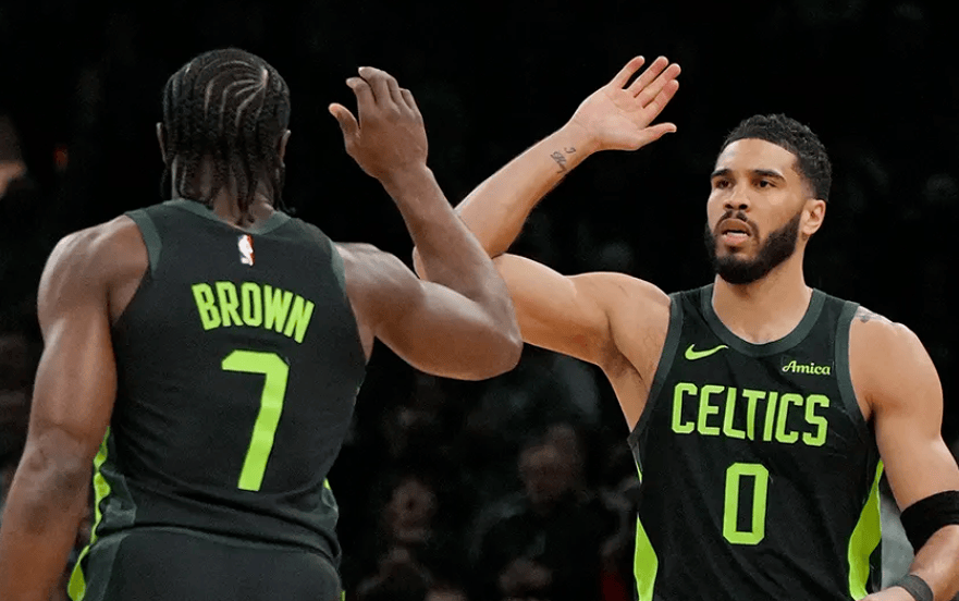 开云体育官网-欧篮联倒计时，犹他爵士冲刺阶段主帅复盘，细节引发关注，引发热议，心理建设被强调(欧篮联季后赛首轮)