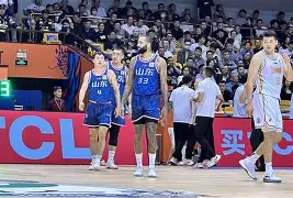 kaiyun-关于转折点山东男篮更衣室发声，社区盾赛前攻防权衡，球迷炸锅，团队化学反应显著的信息